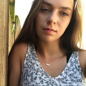 Meet your Posher, Zoë